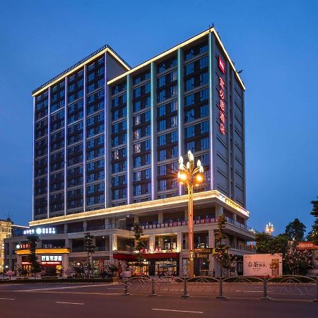 Ibis Hotel Emeishan Zewnętrze zdjęcie
